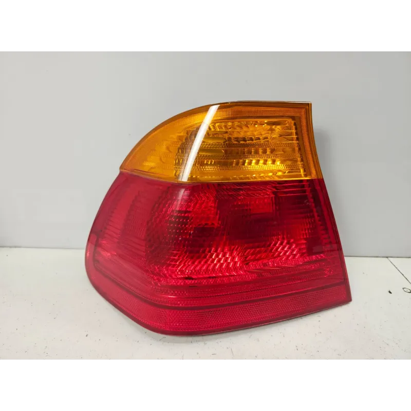 Feu arriere gauche bmw serie 3 e46