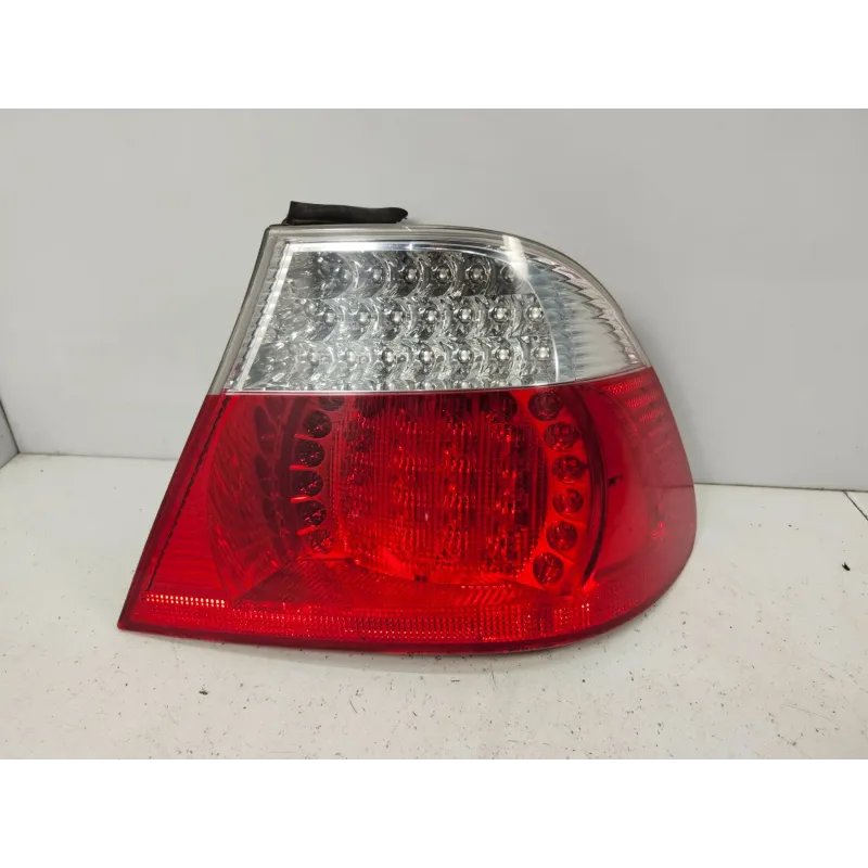 Feu arriere droit bmw serie 3 e46