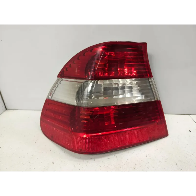 Feu arriere gauche bmw serie 3 e46