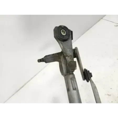 Mecanisme + moteur essuie-glace avant toyota yaris