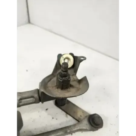 Mecanisme + moteur essuie-glace avant toyota yaris