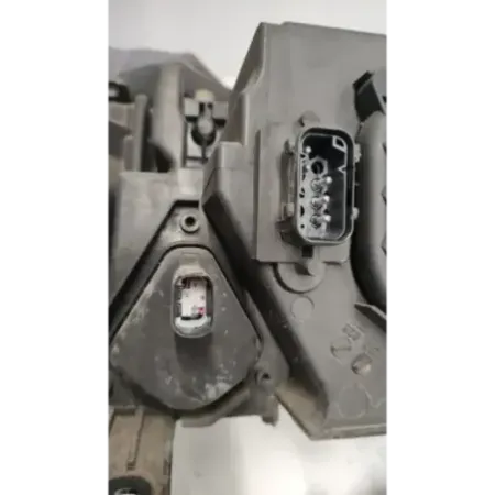 Phare droit bmw x3 e83