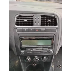 grille d'aération centrale noir/chrome Polo 6R VW pièce d'occasion