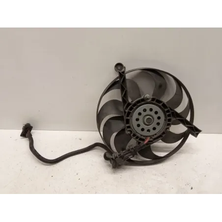 Ventilateur de radiateur VW Polo 9N/ Nex Beetle 1C/ Golf 5/ Skoda Octavia 1U/ Fabia 2/ Seat Toledo 1M/ Ibiza 6L/ Leon 1M pièce d'occasion