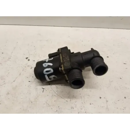 Soupape d'eau pour le circuit de chauffage BMW Serie 5 E61/ E61/ Serie 6 E63  pièce d'occasion