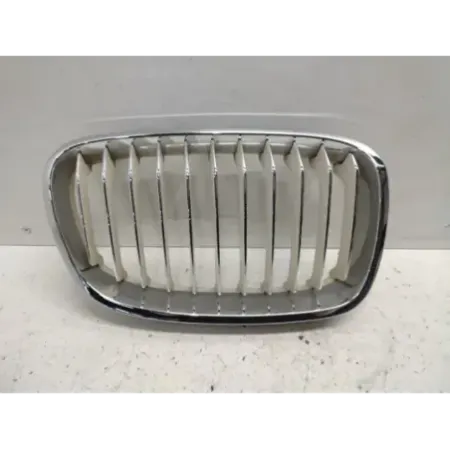 grille de calandre droite F20/F21 phase 1 BMW pièce d'occasion