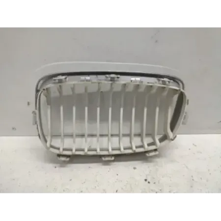 grille de calandre droite F20/F21 phase 1 BMW pièce d'occasion