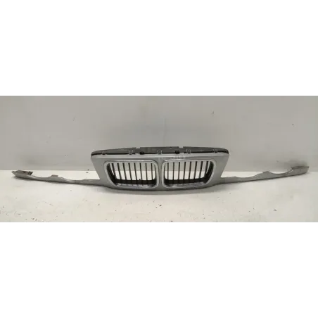 tole de calandre pour grille large Série 5 E34 BMW pièce d'occasion