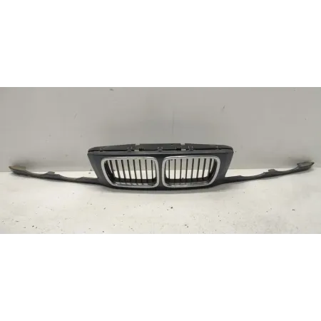 tole de calandre pour grille large Série 5 E34 BMW pièce d'occasion