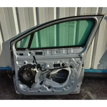 porte avant droit Clio 4 Renault pièce d'occasion