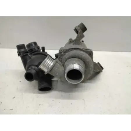 pompe à eau électrique N43 E81/E87/E90/E92 BMW pièce d'occasion