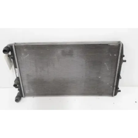 Radiateur de refroidissement moteur Volkswagen Polo 9N3 piece occasion