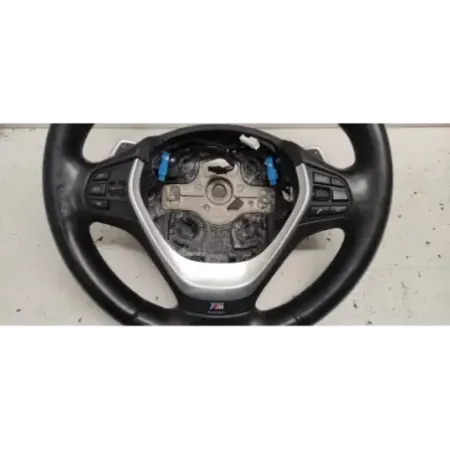 Volant M sport cuir avec manette de selection Serie 1 F21 BMW pièce doccasion