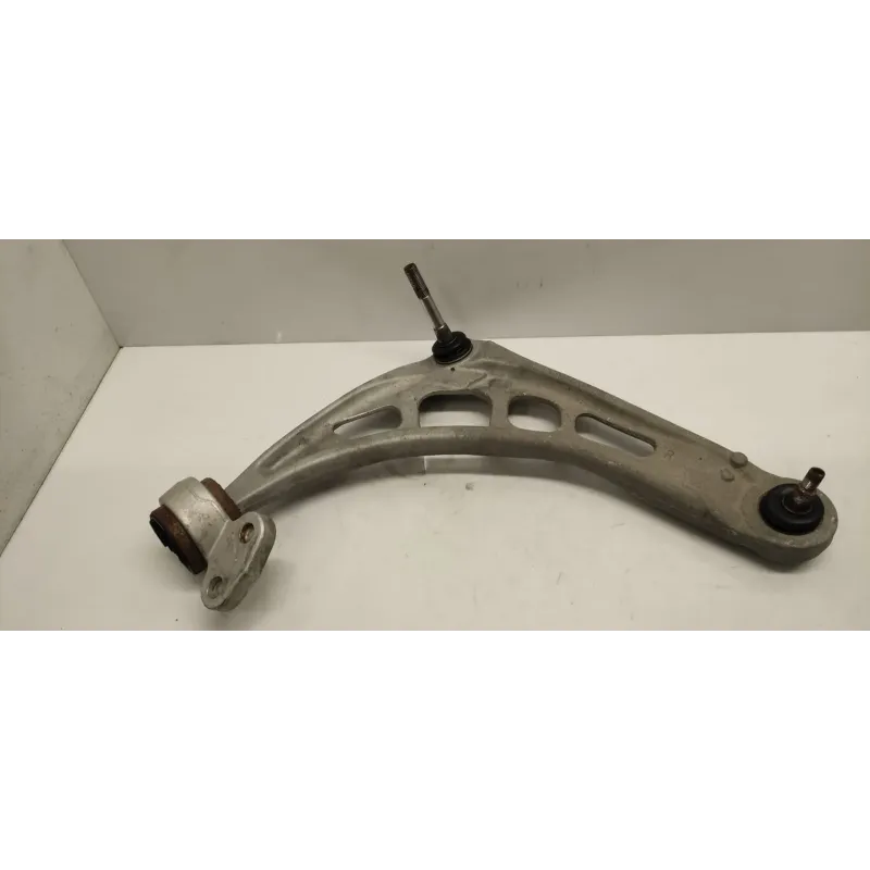 Bras avant droit bmw serie 3 e46