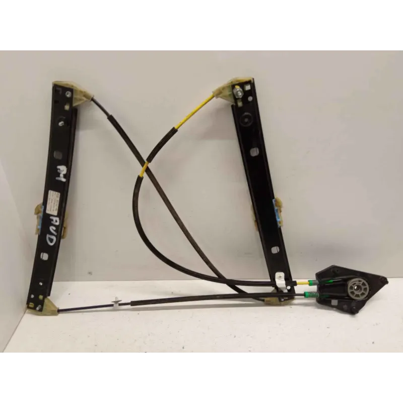 Leve-vitre avant droit