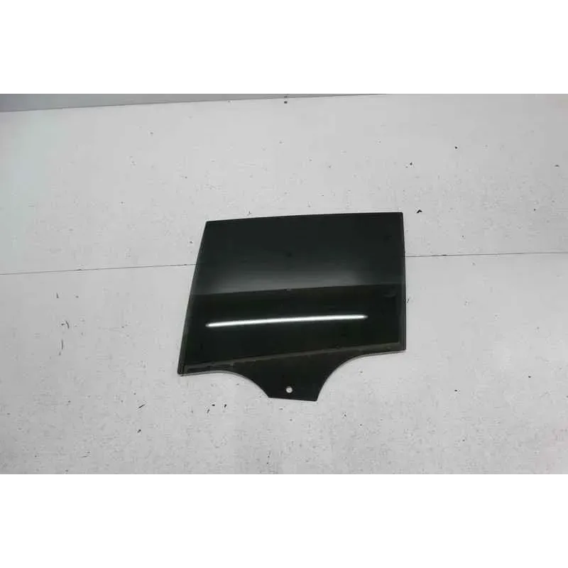 Glace porte arriere gauche bmw serie 3 f30/f31