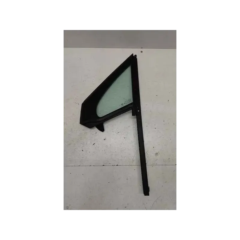 Glace fixe porte avant gauche peugeot 208