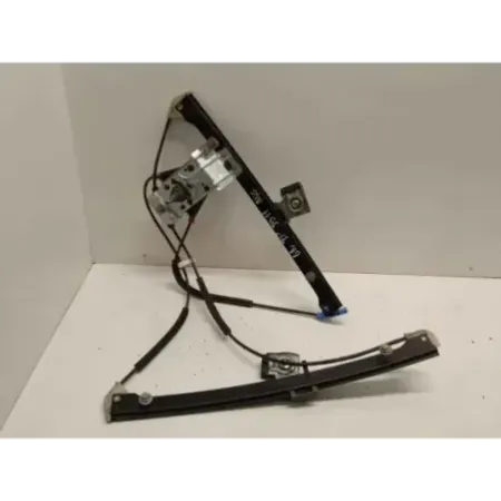 Leve-vitre avant gauche