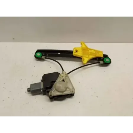 Leve-vitre arriere gauche