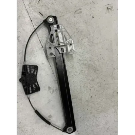 Leve-vitre arriere droit audi q2