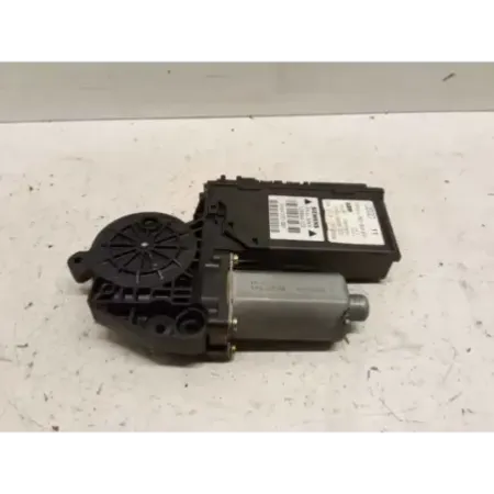 Moteur leve-glace avant gauche