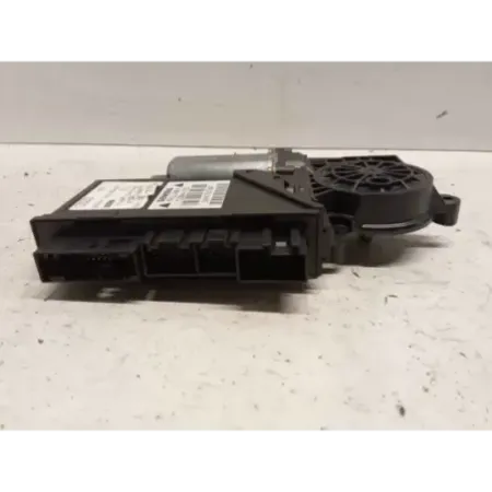 Moteur leve-glace avant gauche