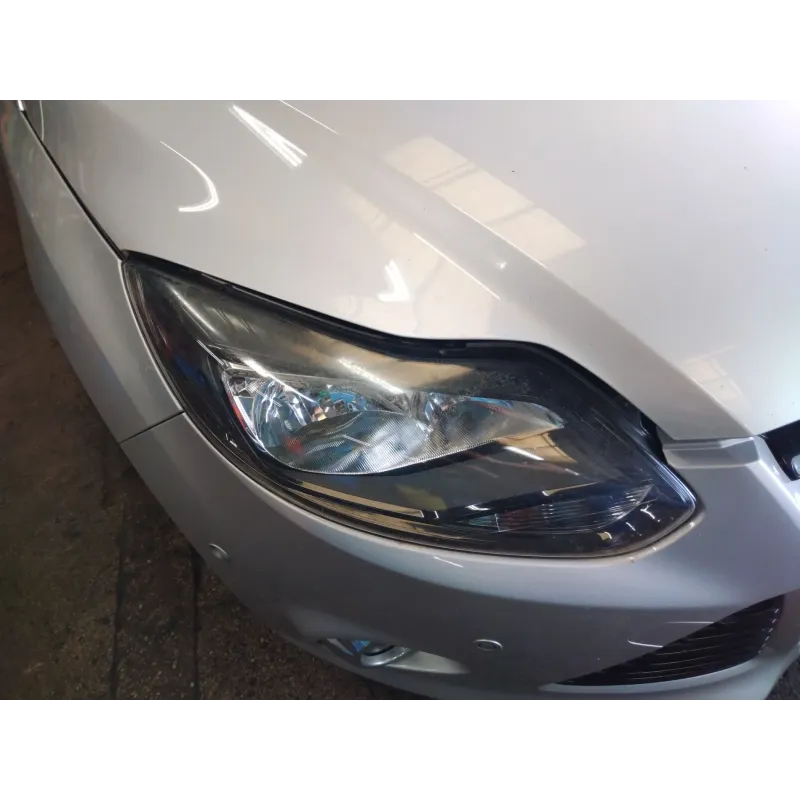 Phare droit ford focus