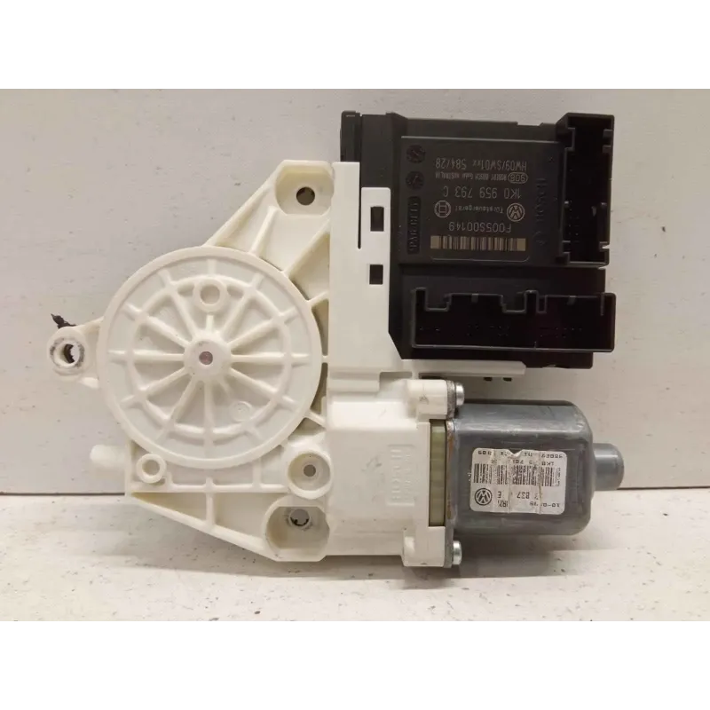 Moteur leve-glace avant gauche