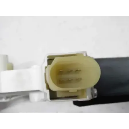 Moteur leve-glace avant gauche