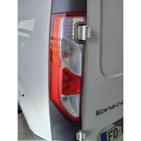 Feu arriere gauche renault kangoo