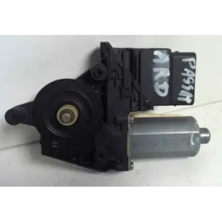 Moteur leve-glace arriere droit volkswagen passat 3b b5