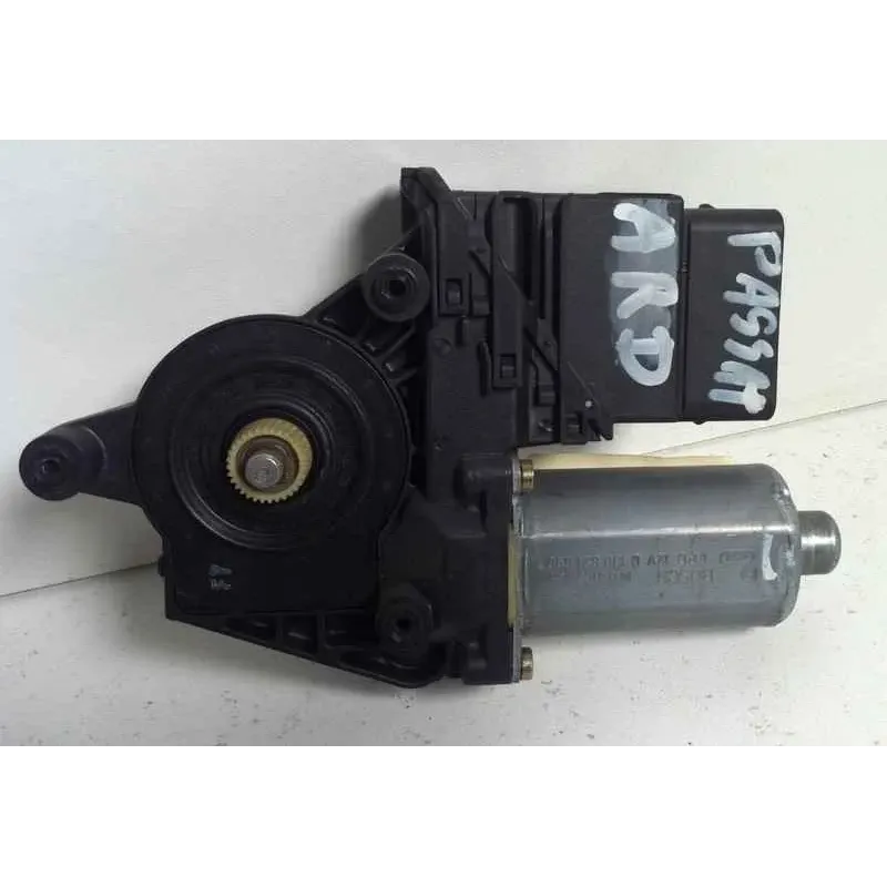 Moteur leve-glace arriere droit volkswagen passat 3b b5