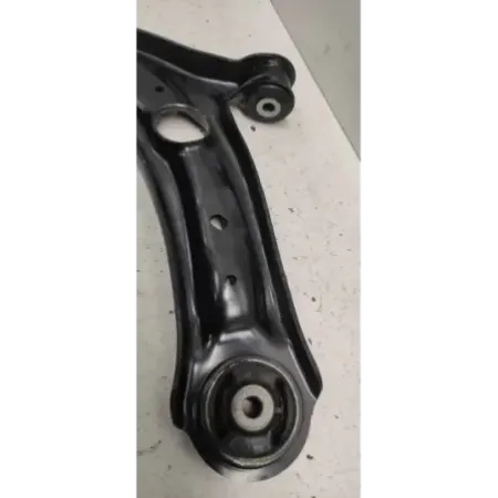 Bras avant droit volkswagen tiguan