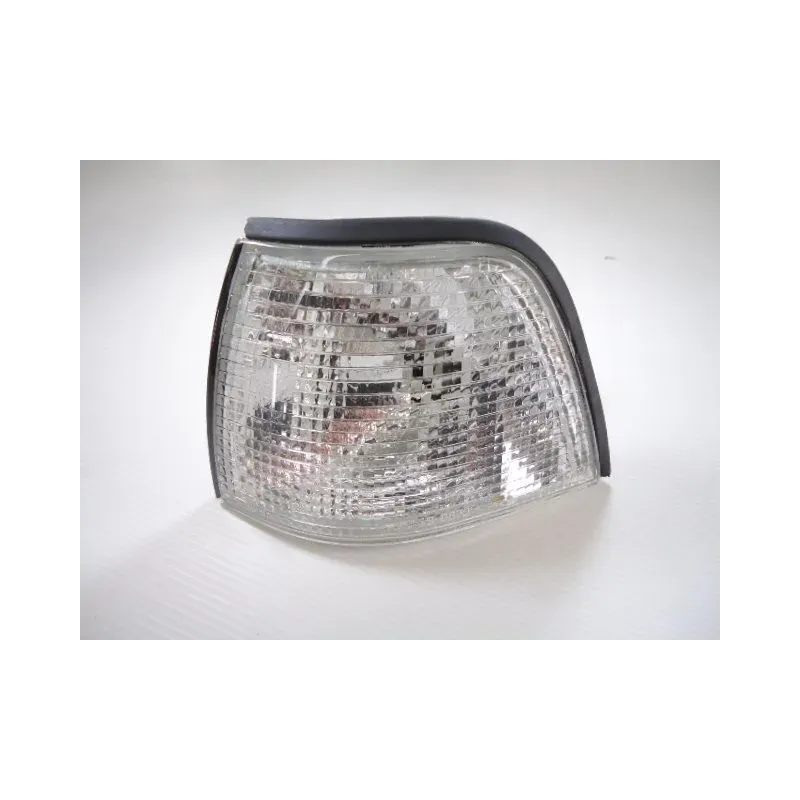 Clignotant avant gauche