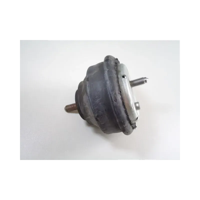 Silentbloc moteur avant droit