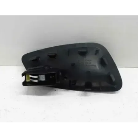 Poignee exterieure porte avant droite