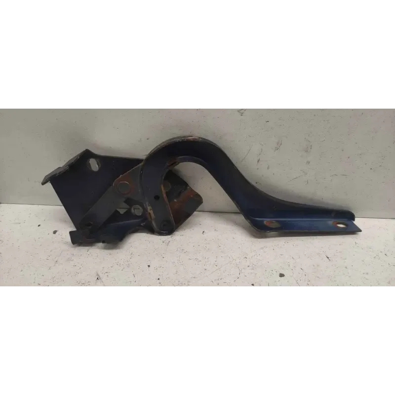 Charniere gauche malle / hayon / coffre bmw serie 5 e12