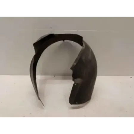 Pare-boue aile avant gauche
