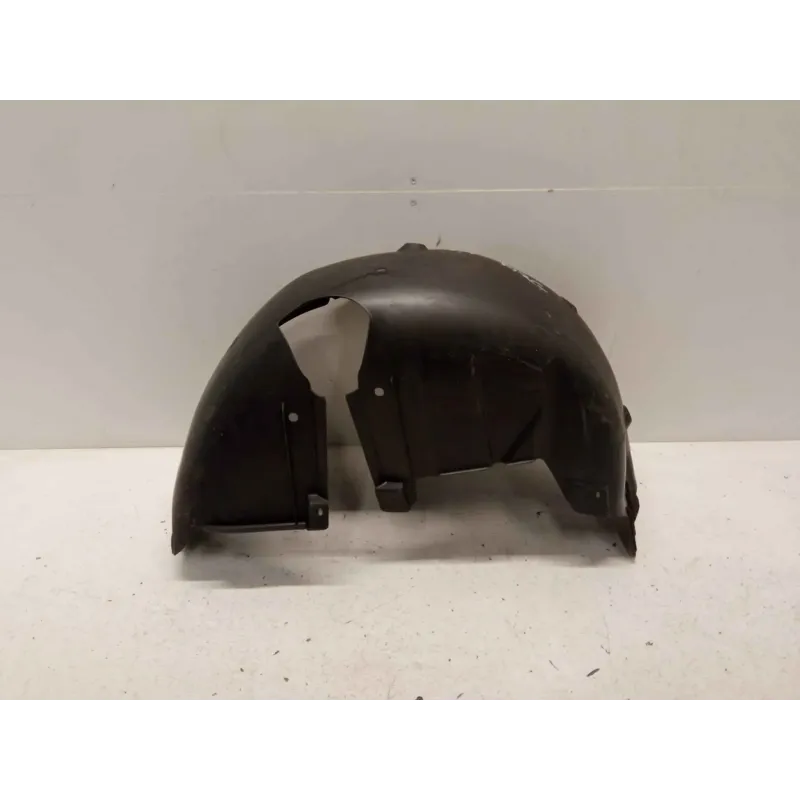 Pare-boue aile arriere gauche