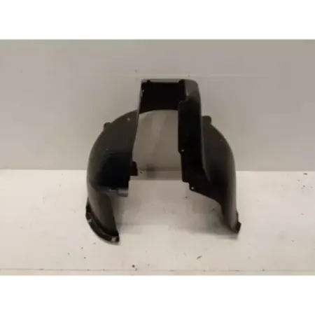 Pare-boue aile avant droite
