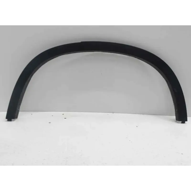 Elargisseur aile arriere gauche