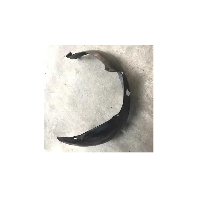 Pare-boue aile avant gauche