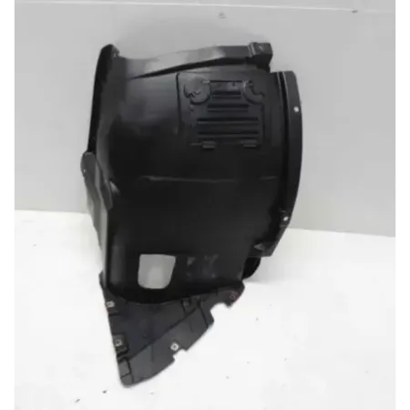 Pare-boue aile avant gauche 1/2