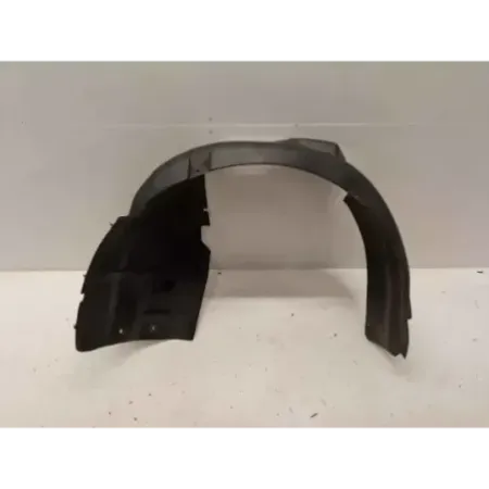 Pare-boue aile avant gauche