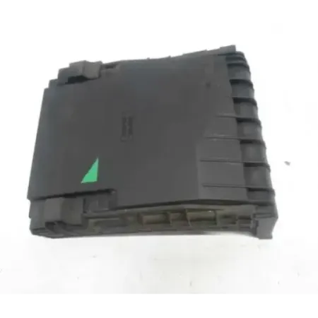 Boite a fusibles volkswagen touran 1t