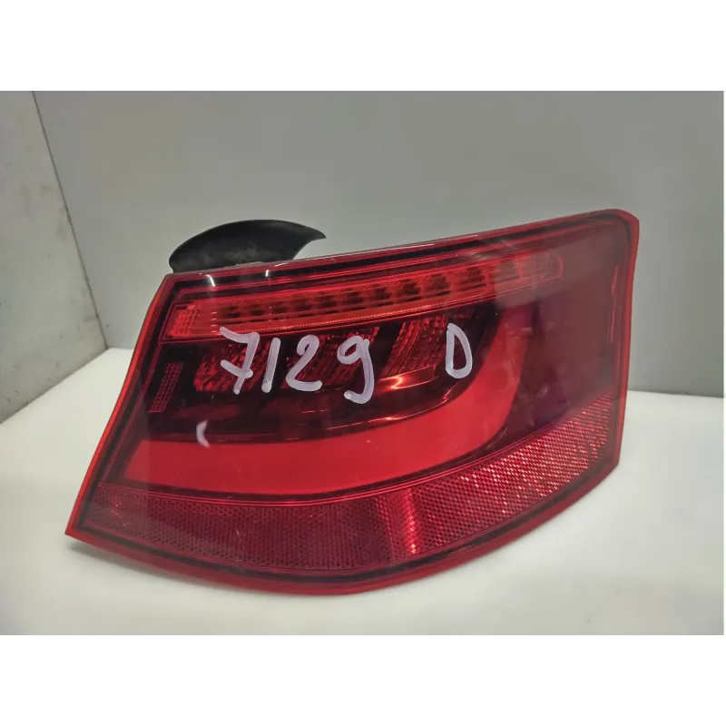 Feu arriere droit audi a3 8v