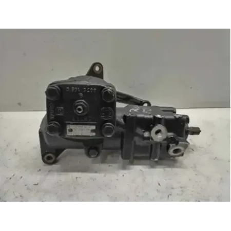 Boitier de direction bmw serie 7 e38