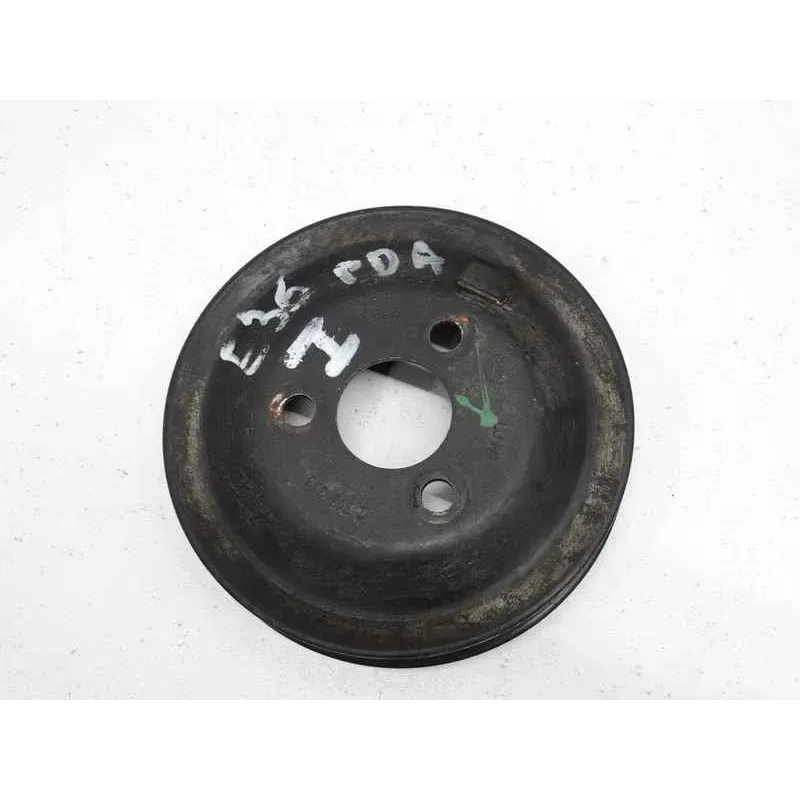 Poulie pompe direction assistee