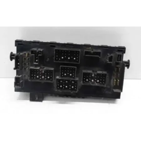 Boite a fusibles volkswagen golf 1 i