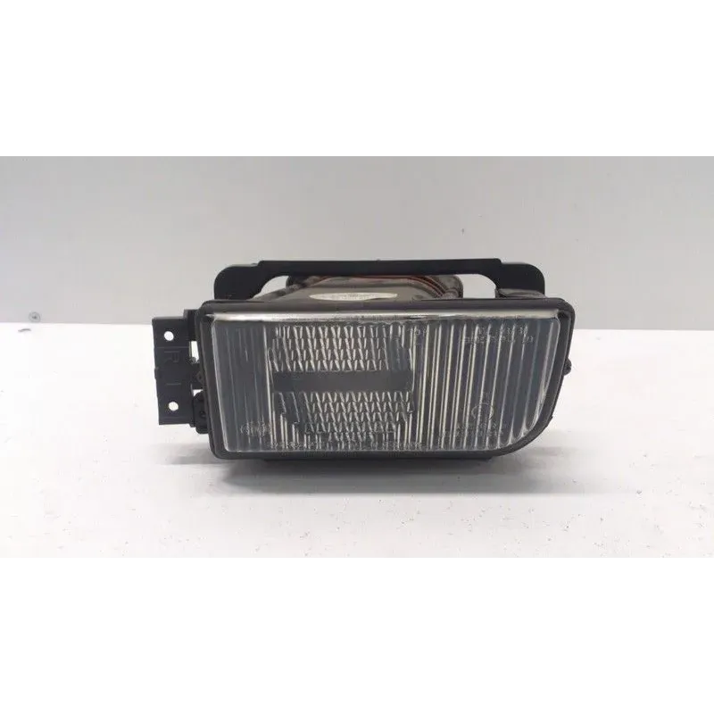 Phare anti-brouillard gauche